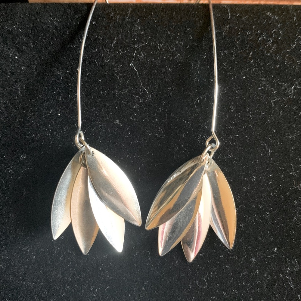 Silver Petal Earrrings